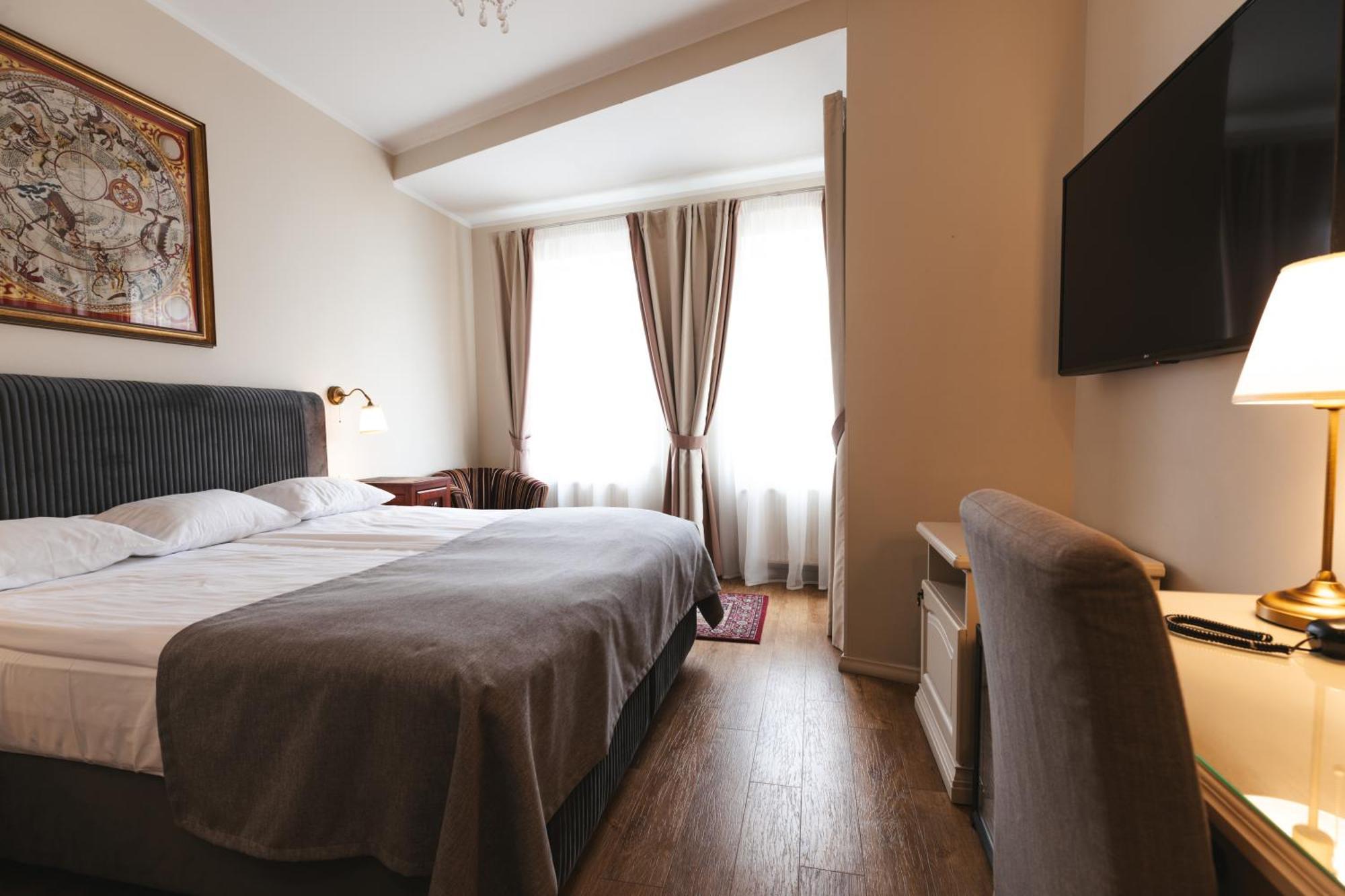 Hotel Forums Boutique 4*