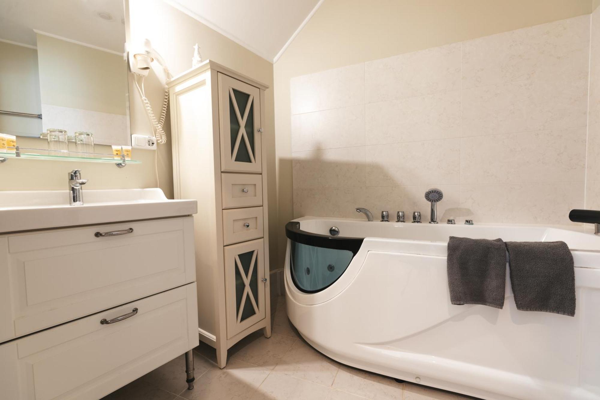 Forums Boutique 4* Riga